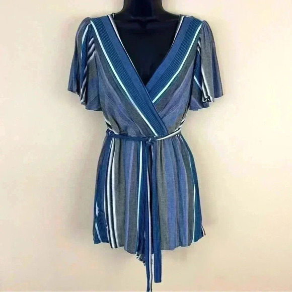 TRIXXI Rayon Striped V-Neck Tie Waist Open Back Mini Shorts Romper Size S - Picture 1 of 15